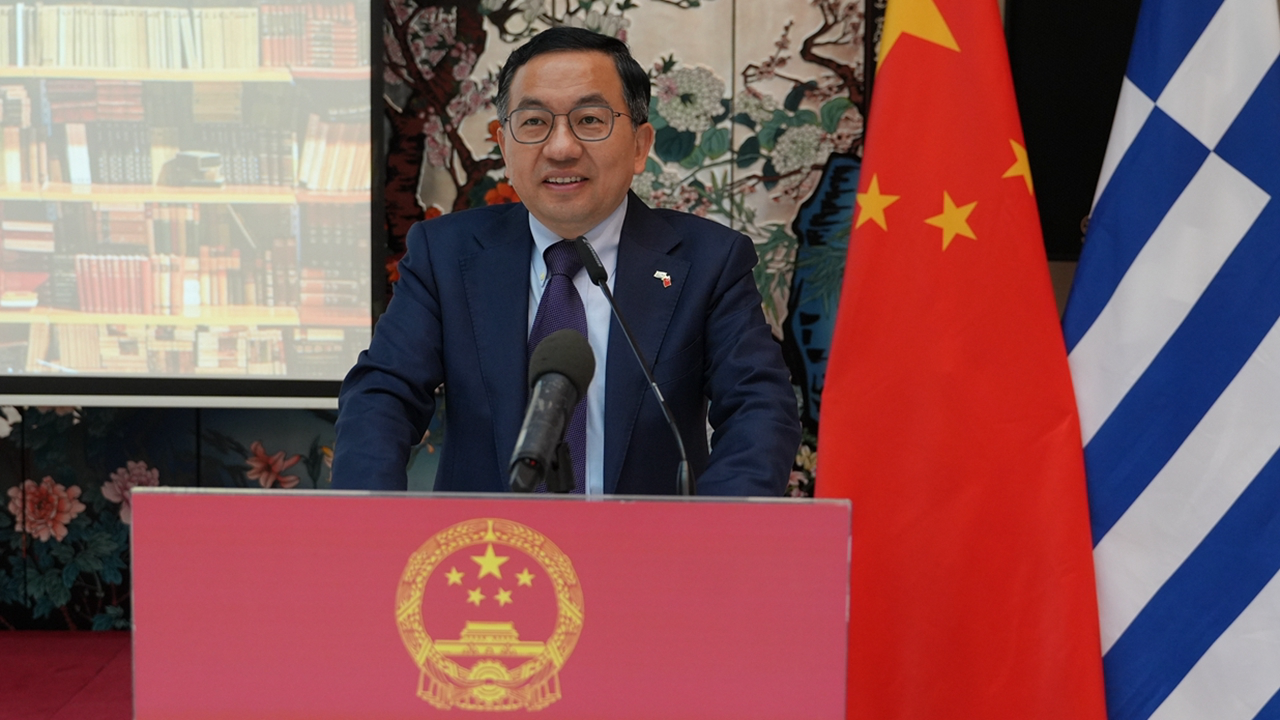 1. 20250428 希腊亚里士多德大学孔子学院 中国驻希腊大使方遒讲话 亚里士多德大学孔院赴中国大使馆接受中教集团赠书并签署合作协议.JPG